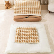 Cozy Dog House Bed – Washable Winter Den for Medium & Large Dogs